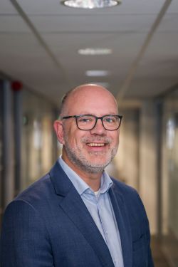 drs. E.R. (Edwin) van der Wösten RA drs. E.R. (Edwin) van der Wösten RA